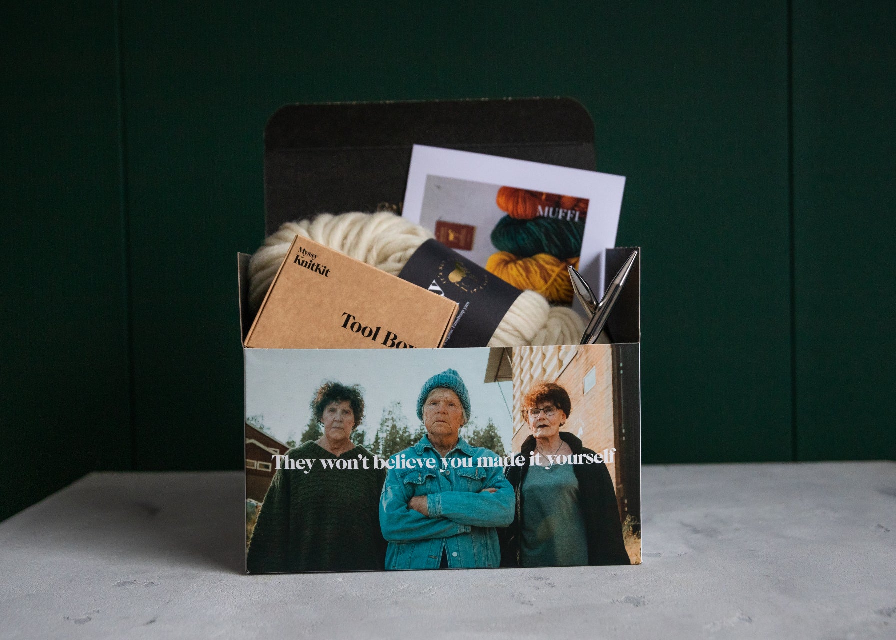 Mitä Myssy KnitKit -neulontapaketti sisältää?