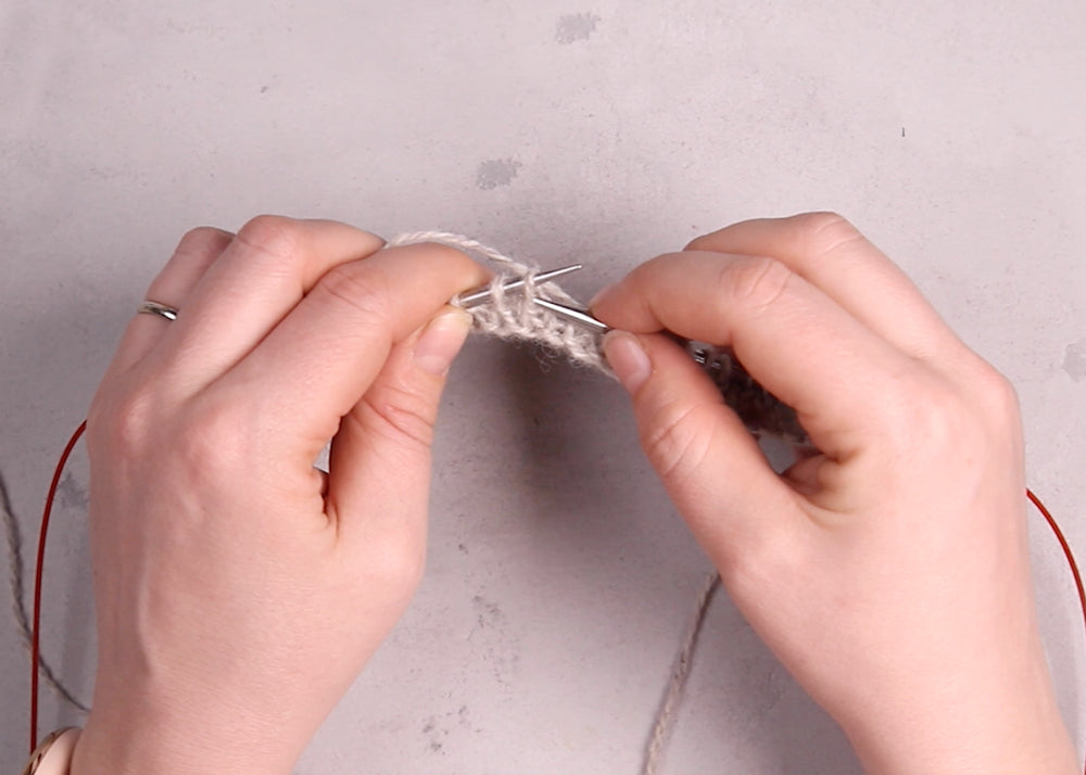 Nurjan silmukan neulominen