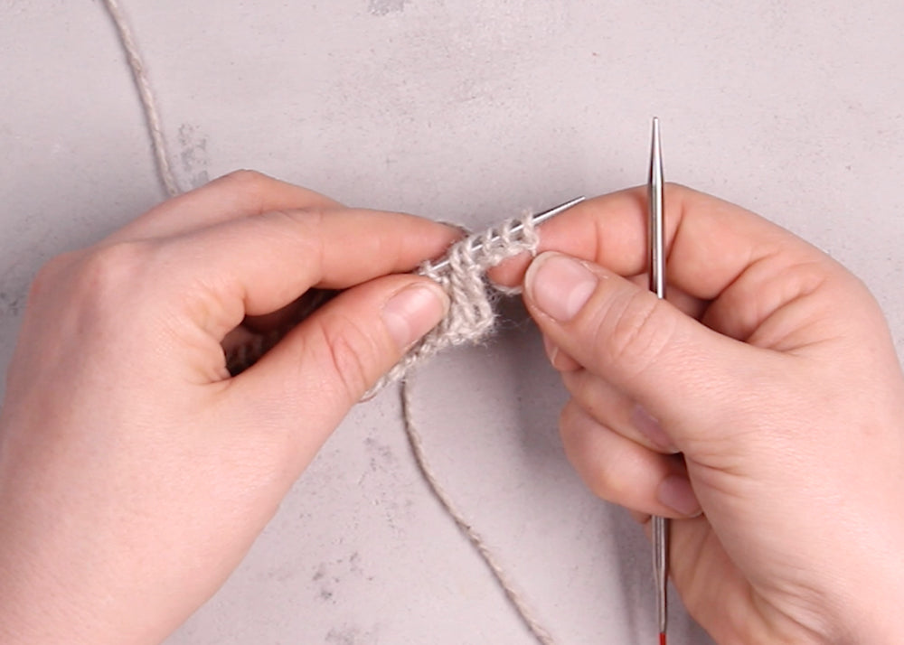 Silmukoiden luominen kerroksen alussa