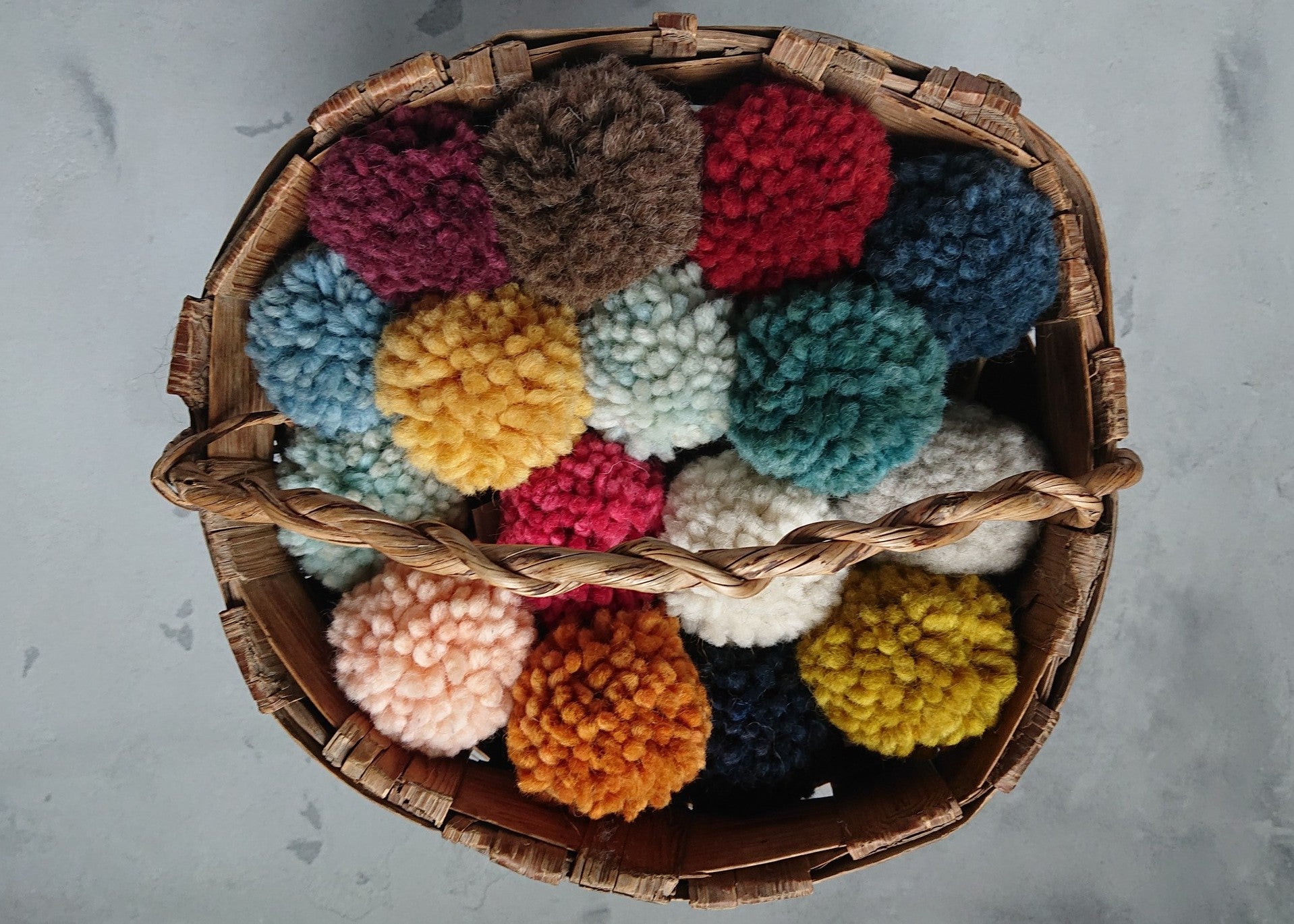 Myssyn Outlet hiihtolomalla kauppakeskus Myllyssä