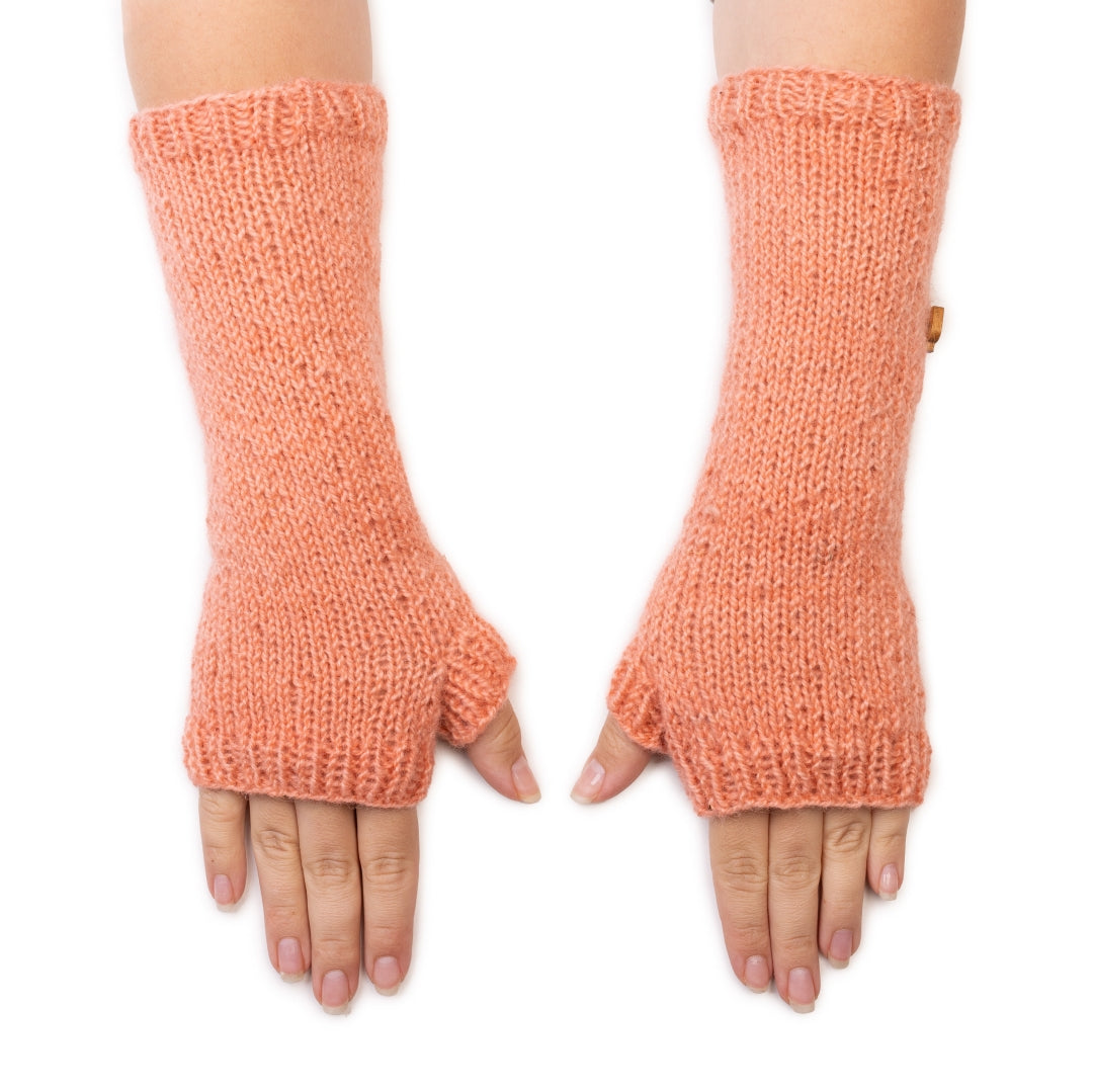 Neilikka Myssy Wrist Warmers